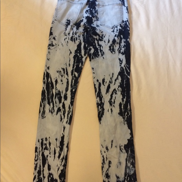 APHRODITE DISTRESSED JEANS - Picture 4 of 5